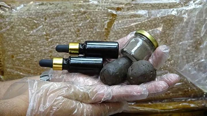 Pervari'nin Arıcısı Cemal Tomris'ten Doğal Propolis Üretimi ve Faydaları