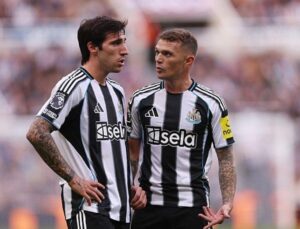 Premier Lig’de Newcastle, Nottingham Forest’u Evinde Geçti