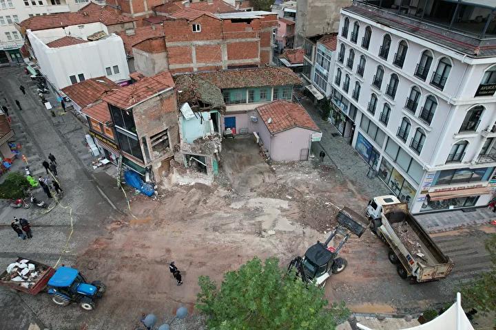 Prof. Dr. Şener Üşümezsoy’dan Deprem Artçılarına İlişkin Önemli Analizler 4 Prof. Dr. Şener Üşümezsoy’dan Deprem Artçılarına İlişkin Önemli Analizler