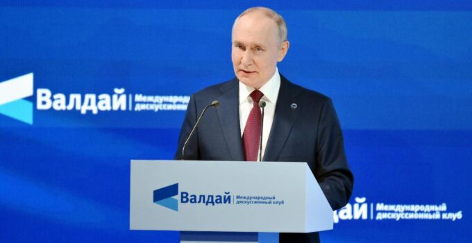 Putin’den NATO ve Batı’ya Yönelik Sert Eleştiriler: Gerilimi Artıran Açıklamalar