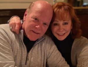 Reba McEntire’in Aşk ve Başarı Dolu Yaşam Hikayesi