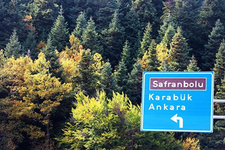 Safranbolu'nun Sonbahar Renkleriyle Büyüleyen Manzarası
