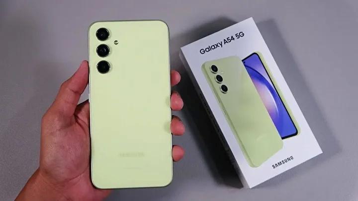 Samsung Galaxy Serisinde One UI 8 Güncellemesi ve Yeni Özellikler 3 One UI 8 Yenilikleri ve Kullanıcı Deneyimi
