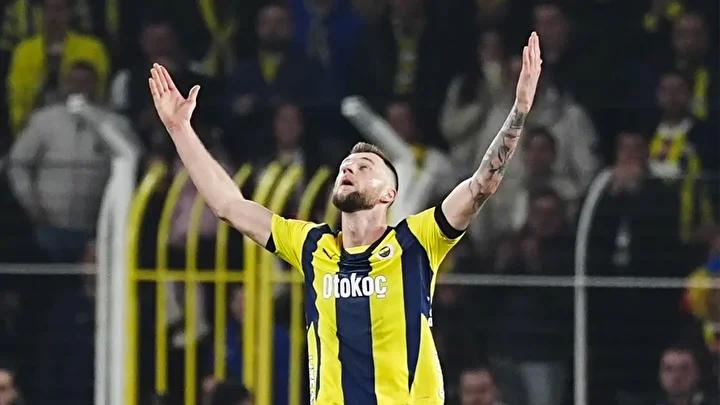 Samsunspor ve Fenerbahçe'in Güçlü Mücadelesi Bu Akşam Başlıyor