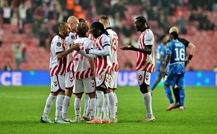 Samsunspor’dan Avrupa Zaferi: Dinamo Kiev’i 3-0 Devirdik!