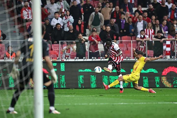 Takım Kadroları ve Muhtemel 11'ler