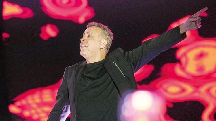 Sanatçıdan Gazze’ye Destek ve Barış Çağrısı 1 Gece boyunca Mardinlilerle birlikte en sevilen şarkılar söylendi