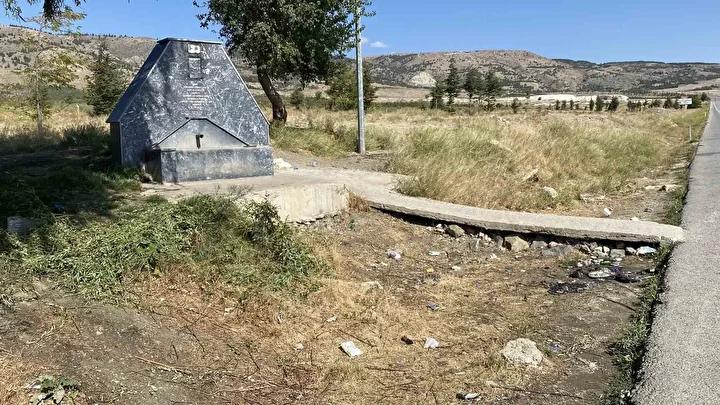 Sarıcakaya’daki Şehit Tarkan Karaca Hayrathanesine Yapılan Tahribat ve Ailesinin Tepkisi