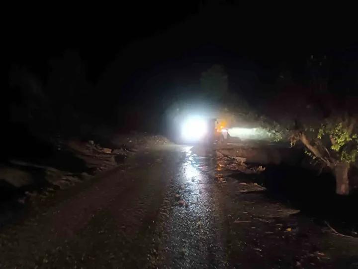 Sason'da Sağanak Yağış ve Yol Durumu Güncellemesi