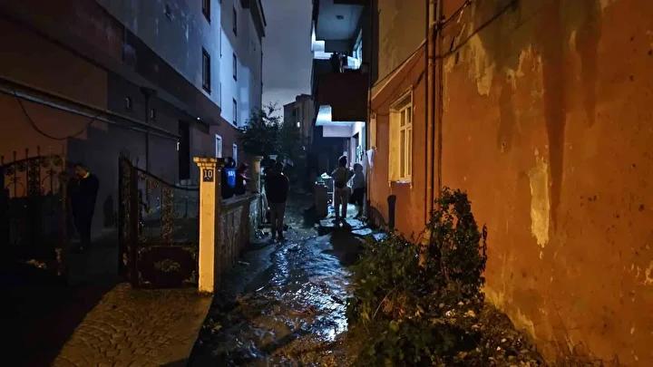 Şiddetli Sağanak Yağışları İlçe Genelinde Altyapı Sorunlarını Gün yüzüne çıkardı