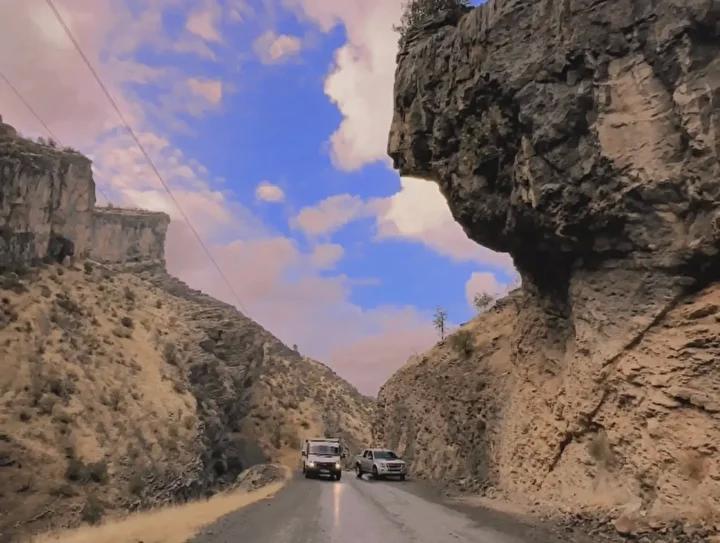 Sonbahar ve Kışın Buluştuğu Hakkari'nin Eşsiz Doğal Manzaraları