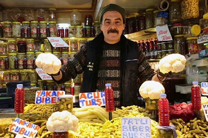 Sonbaharda Turşu Pazarı Canlanıyor: Sivas'ta Turşu Sevdası Yeniden Hız Kazandı