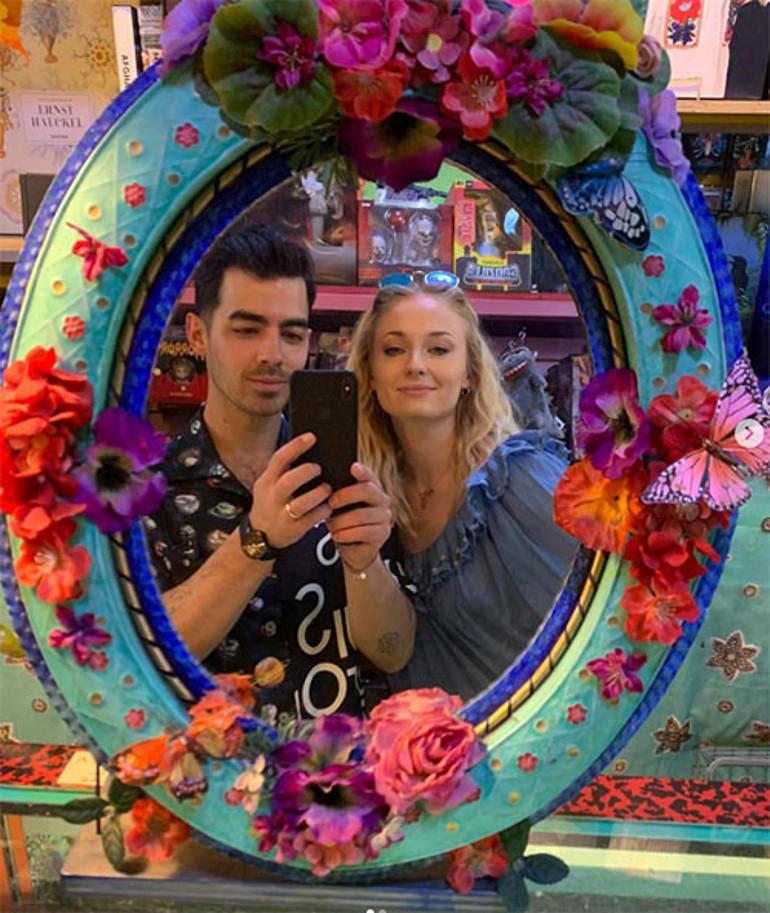 Sophie Turner ve Joe Jonas Hikayesinde İlişkilerin Dönüşümü ve Ayrılık Hikayeleri