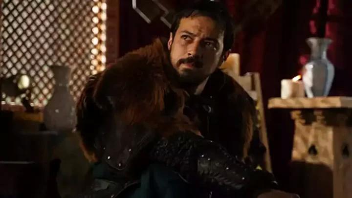 Şükrü Özyıldız: Kariyer Yolculuğu ve Tarihin Derinliklerindeki Flavius Profili 11 Şükrü Özyıldız: Kariyer Yolculuğu ve Tarihin Derinliklerindeki Flavius Profili