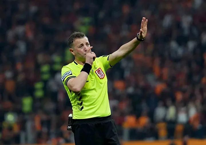 Süper Lig Derbisi ve Hakem Hatası Tartışması: Kurallar ve Raporlar