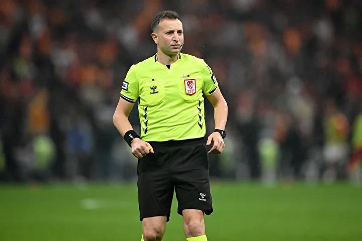 Süper Lig Derbisi ve Hakem Hatası Tartışması: Kurallar ve Raporlar