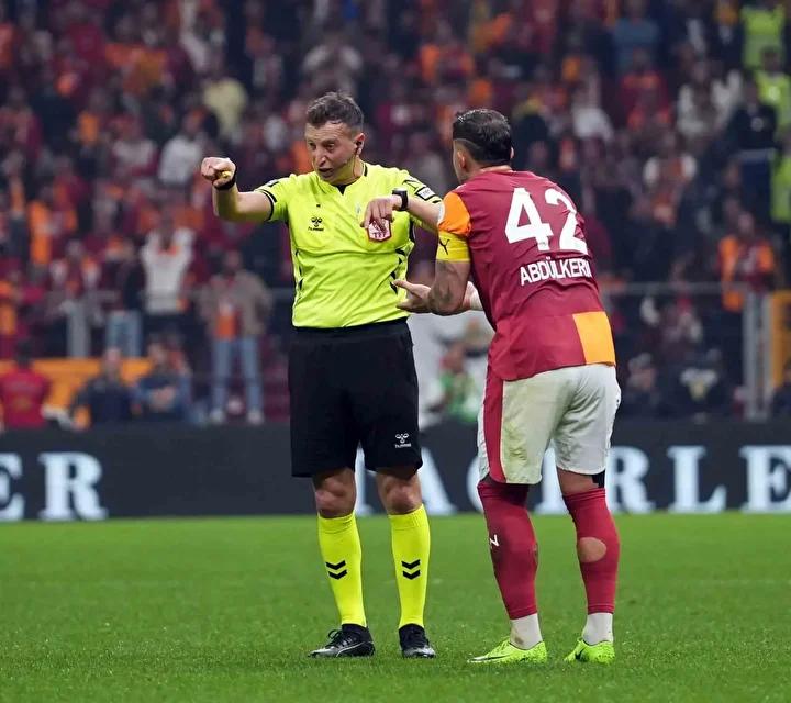 Süper Lig Derbisi ve Hakem Hatası Tartışması: Kurallar ve Raporlar
