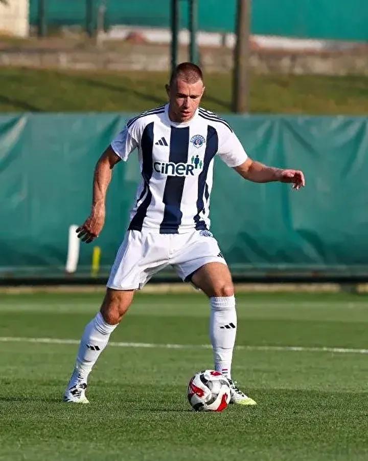 Süper Lig Şampiyonluk Tahminlerinde Güncel Durum ve Yüzdelik Olasılıklar