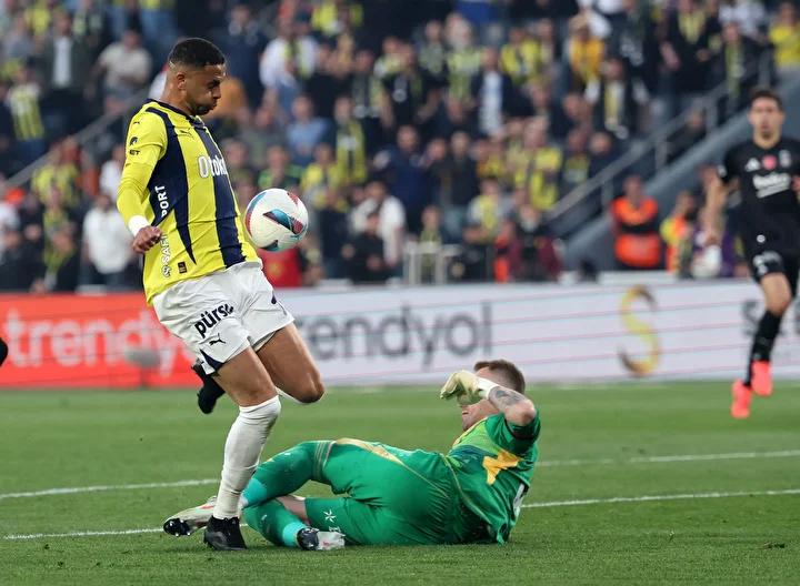 Süper Lig’in 11. Haftasında Beşiktaş ve Fenerbahçe’nin Gol ve Performans Analizi 5 Süper Lig’in 11. Haftasında Beşiktaş ve Fenerbahçe’nin Gol ve Performans Analizi