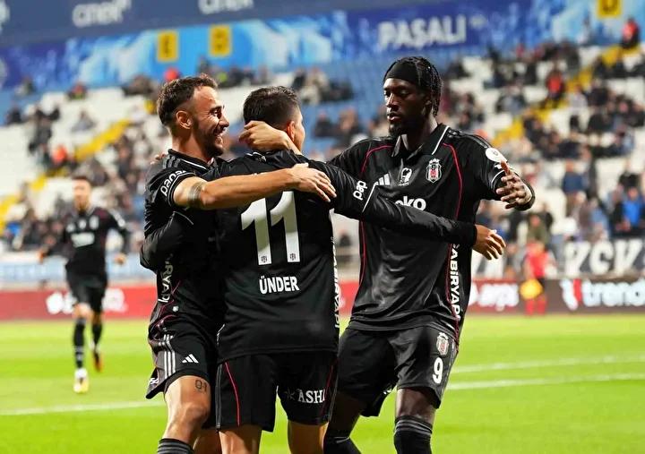 Tammy Abraham'dan Dostluk ve Saygı Gösterisi: Taraftarın İsteğine Yanıt 4 Tammy Abraham'dan Dostluk ve Saygı Gösterisi: Taraftarın İsteğine Yanıt