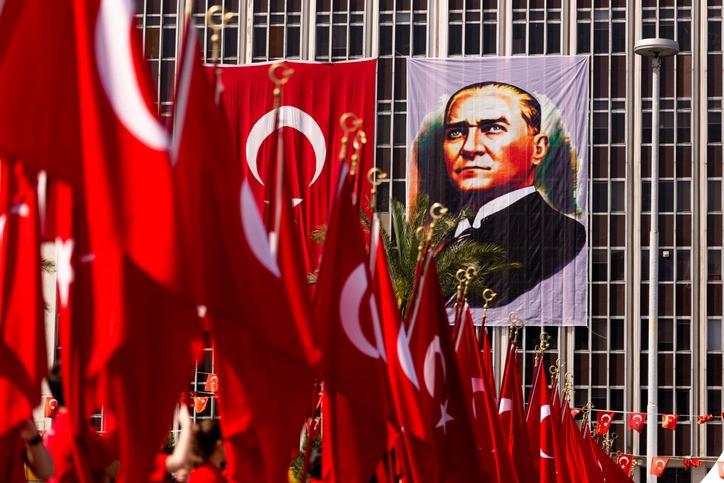 Tarihe Damga Vuran 29 Ekim Cumhuriyet Bayramı Kutlamaları ve Mesajları 7 Tarihe Damga Vuran 29 Ekim Cumhuriyet Bayramı Kutlamaları ve Mesajları