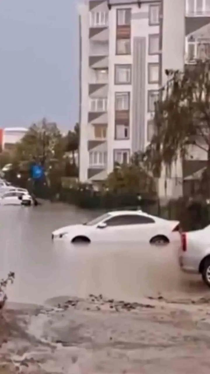 Tekirdağ'da Aniden Şiddetli Yağmur Etkili Oldu 3 Tekirdağ'da Aniden Şiddetli Yağmur Etkili Oldu