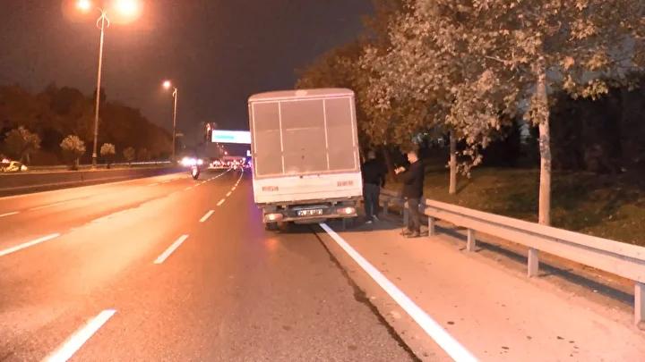 TEM Bağlantı Yolu Viyadüğü’nde Kopan Genleşme Derzi Kazası ve Trafik Felaketi