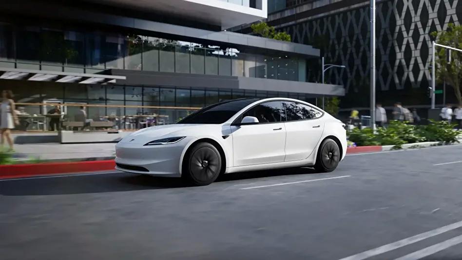 İç Mekânda Minimalist ve Fiyatlar Düşürülmüş Tasarım