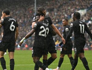 Tottenham, Leeds United’ı Zorlu Mücadelede Geçti ve Üst Sıradaki Konumunu Güçlendirdi
