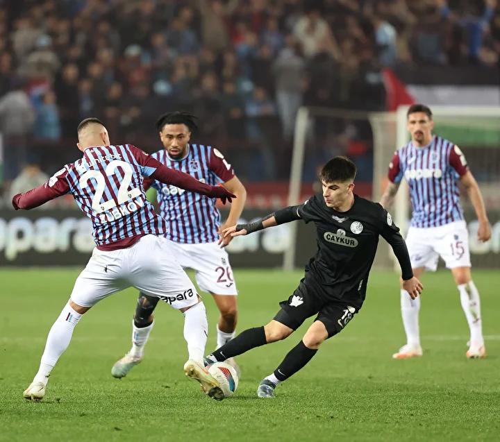 Trabzonspor Rize'de Kritik Maça Çıkıyor: Tüm Detaylar Burada