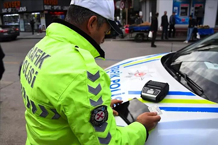 Trafik Cezalarında Yeni Dönem: Artışlar ve Dijital Uygulamalar 7 Ceza Sisteminde Yenilikler ve Dijital Uygulamalar
