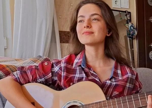TRT 1'in Yeni Dizisi Taşacak Bu Deniz'de Eleni Miryani Rolüyle Ava Yaman Gündemde