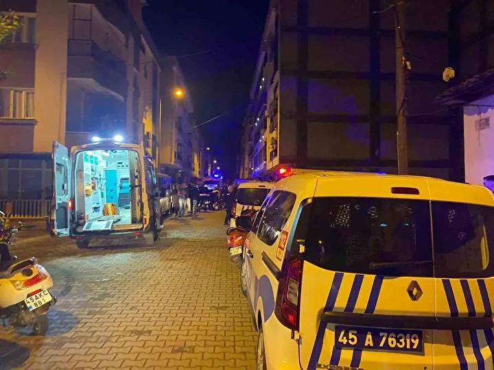 Turgutlu'da Silahlı Saldırıyla Yaralanan 3 Kişi Hastaneye Kaldırıldı