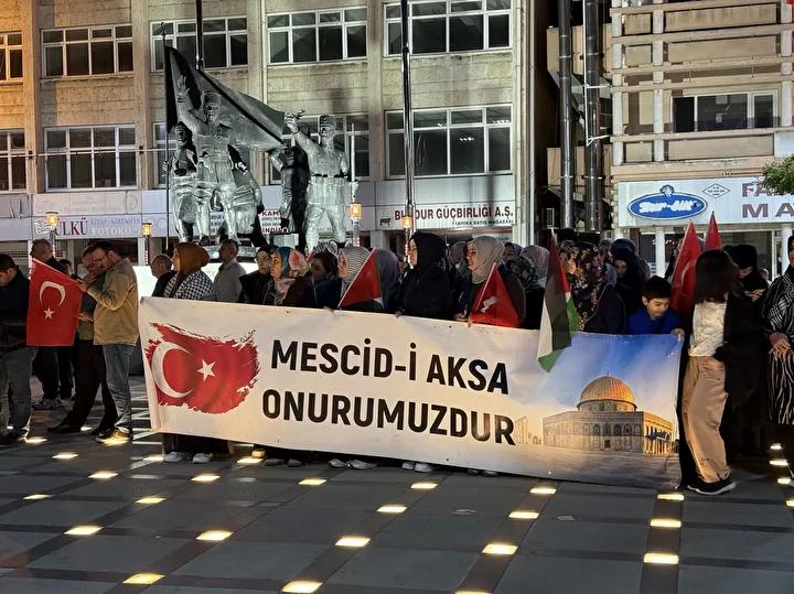 Türkiye Genelinde İsrail’in Gazze Yardım Konvoyuna Saldırısına Toplum Tepkisi