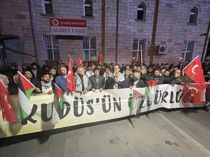 Türkiye Genelinde İsrail’in Gazze Yardım Konvoyuna Saldırısına Toplum Tepkisi