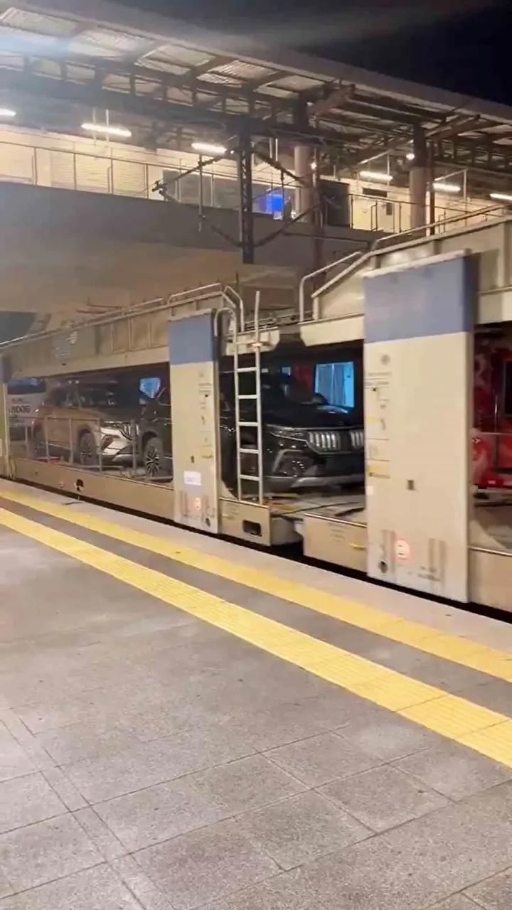 Türkiye'den Avrupa’ya İlk Yerli Elektrikli Otomobil Sevkiyatı Başladı