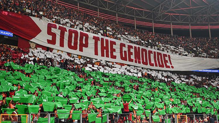 UEFA'ya Bir Soru: Türk Taraftarlardan Sözde Antisemitik Gösteri ve Uluslararası Tepkiler 1 UEFA'ya Bir Soru: Türk Taraftarlardan Sözde Antisemitik Gösteri ve Uluslararası Tepkiler