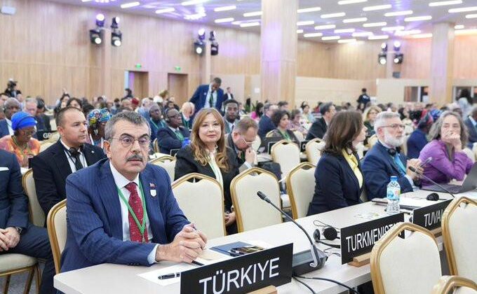 Uluslararası Eğitim Zirvesinde Stratejik İş Birliği ve Gelecek Vizyonları