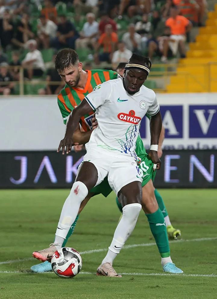 Ümit Akdağ'dan Alanyaspor ve Milli Takım Hakkında Önemli Açıklamalar