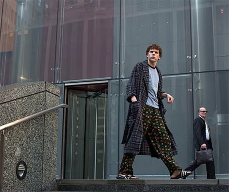 Ünlü Aktör Jesse Eisenberg'den Tanımadığı Birine Böbrek Bağışı Sözü 5 Bağışın Detayları ve Planları