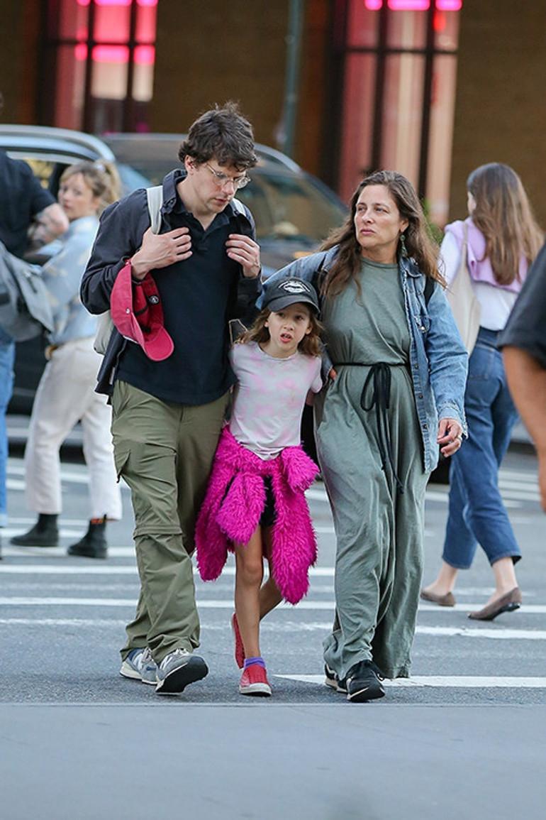 Ünlü Aktör Jesse Eisenberg'den Tanımadığı Birine Böbrek Bağışı Sözü 6 Ünlü Aktör Jesse Eisenberg'den Tanımadığı Birine Böbrek Bağışı Sözü