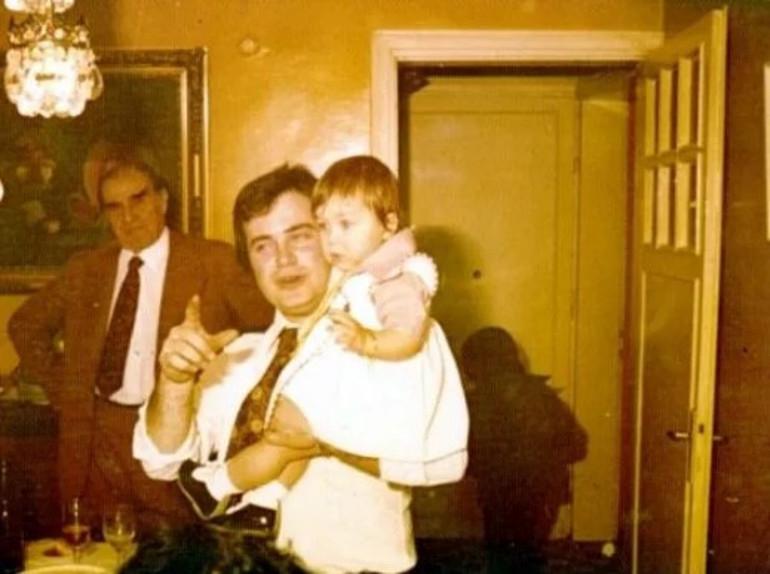 Ünlülerin Aile Anıları ve Özlem Dolu Paylaşımlarıyla Duygusal Anlar