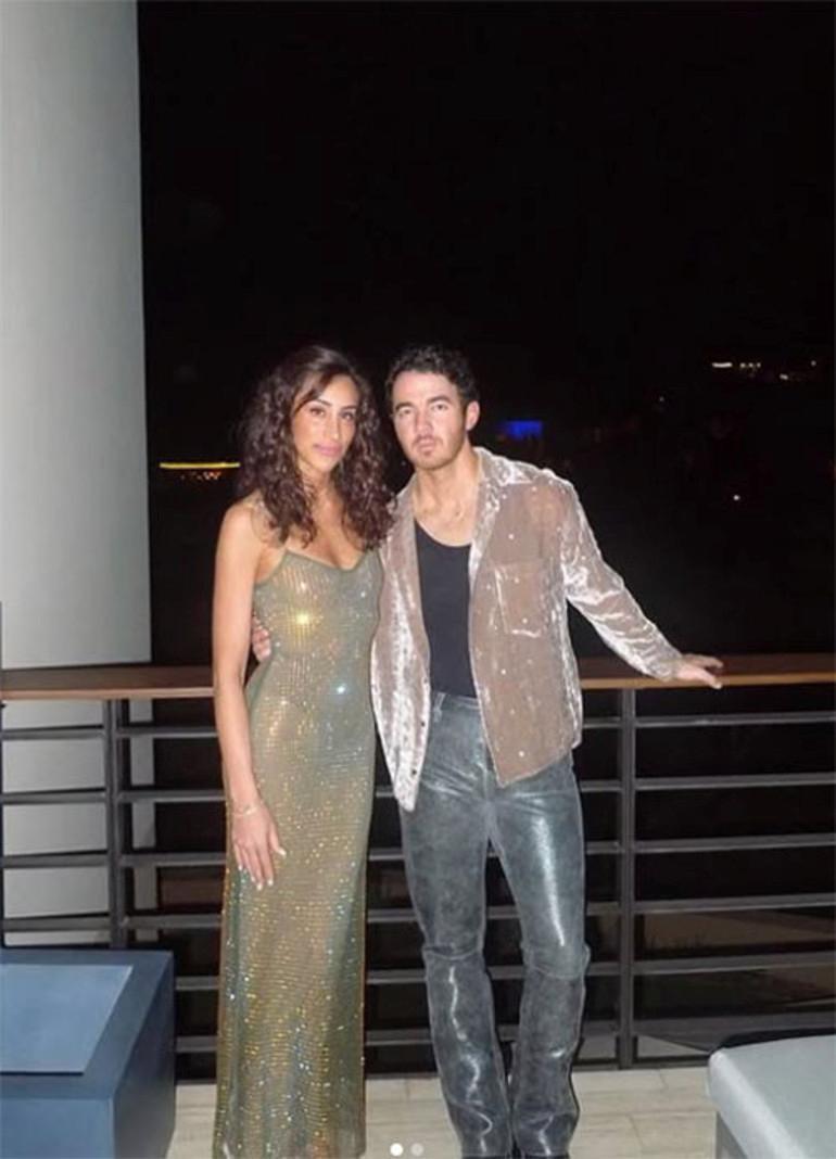 Ünlülerin mücadele ettiği Lyme Hastalığı ve Danielle Jonas'ın hikayesi