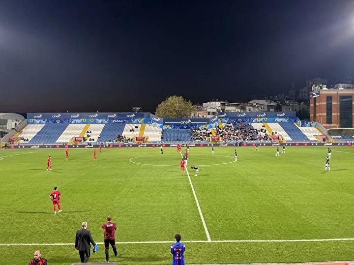 Ürdün – Bolivya Maçında Hakem Kararları ve Sakatlık Olayları