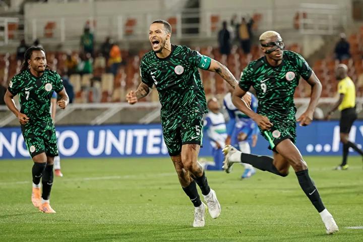 Victor Osimhen'in Hayranına Jest Yapması Sosyal Medyada Gündem Oldu