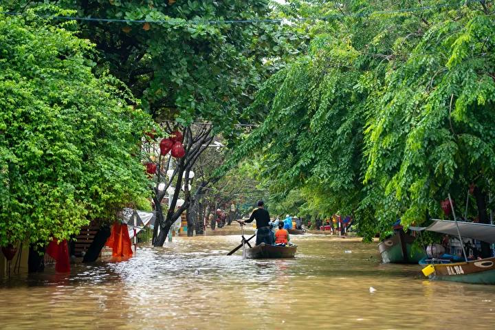 Vietnam'da Şiddetli Yağışlarla Gelişen Sel Felaketleri ve Güncel Durum