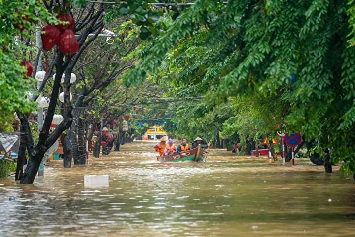 Vietnam'da Şiddetli Yağışlarla Gelişen Sel Felaketleri ve Güncel Durum