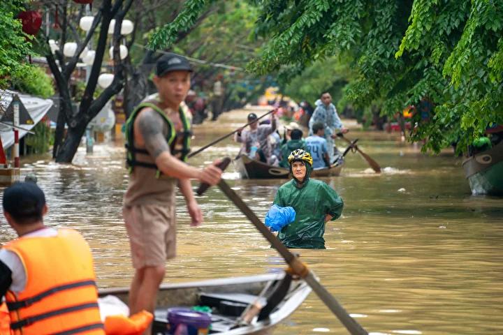 Vietnam'da Şiddetli Yağışlarla Gelişen Sel Felaketleri ve Güncel Durum
