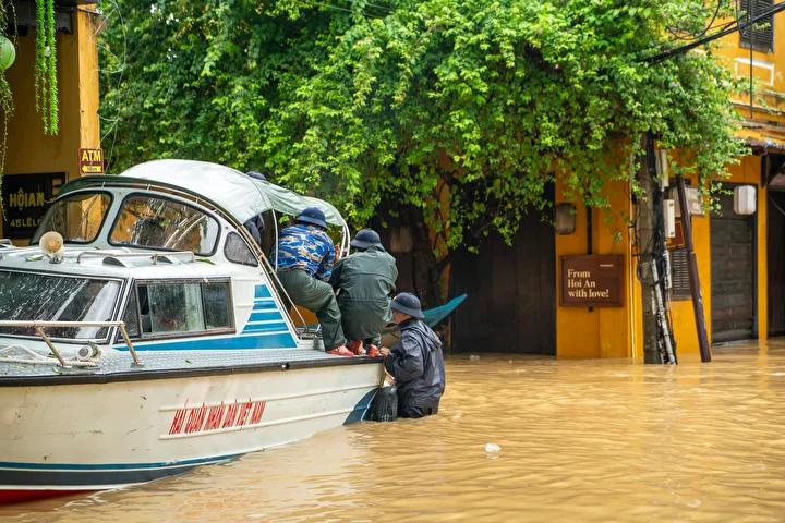 Vietnam'da Şiddetli Yağışlarla Gelişen Sel Felaketleri ve Güncel Durum