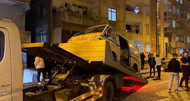 Yağışın Etkisiyle Meydana Gelen Trafik Kazasında Araçlar Hasar Gördü 5 Yağışın Etkisiyle Meydana Gelen Trafik Kazasında Araçlar Hasar Gördü